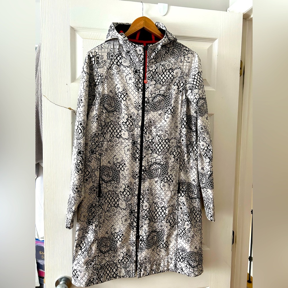 Beautiful Lululemon jacket